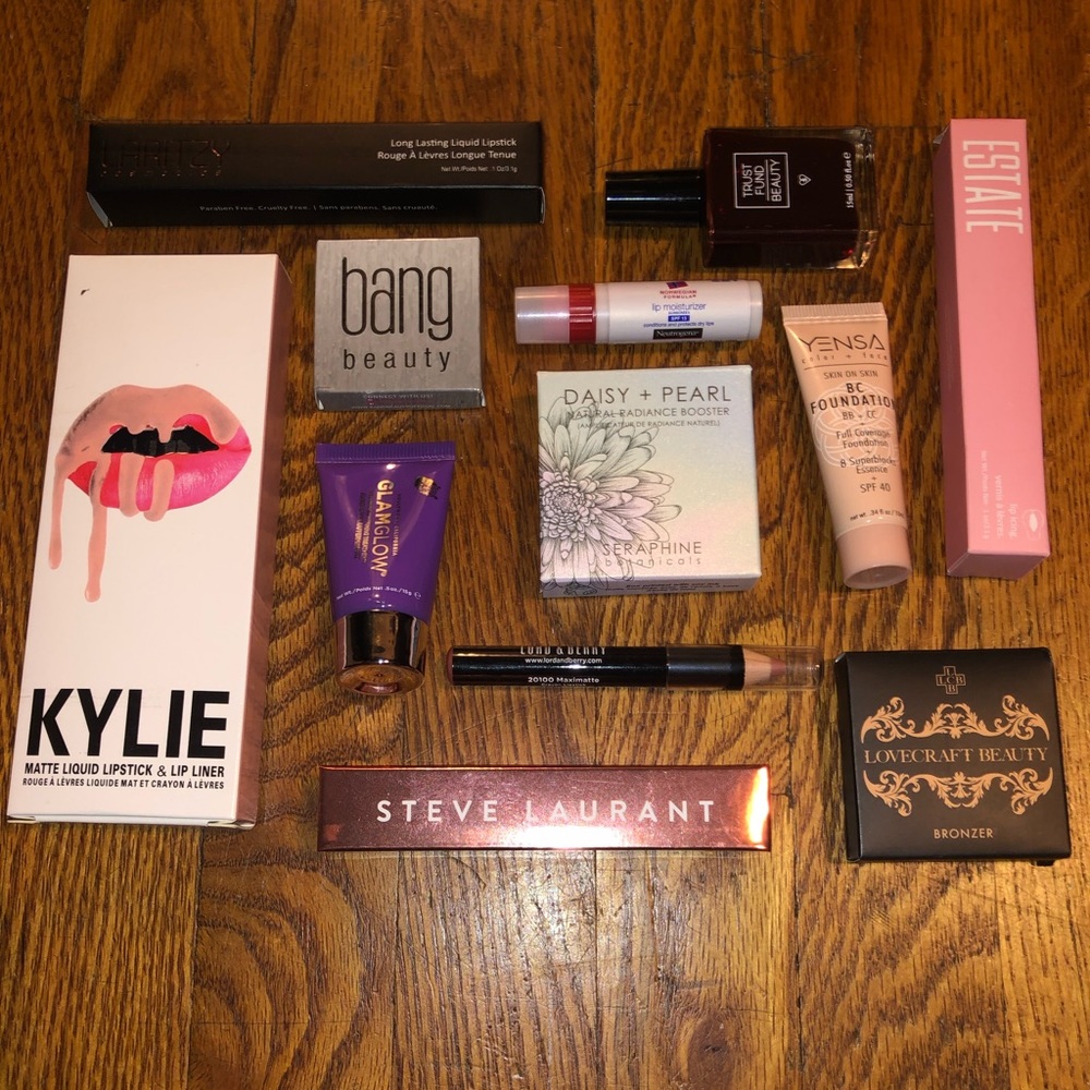 Makeup beauty bundle ✨